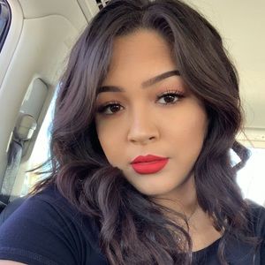 Meet your Posher, Heidi